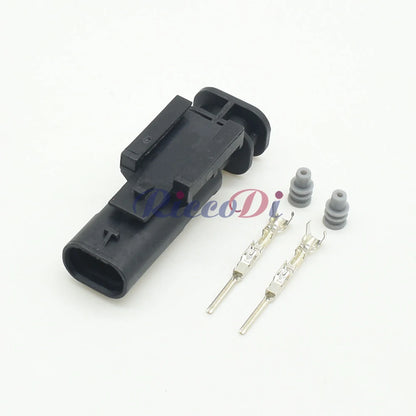 Automotive Fuel Nozzle and Urea Sensor Connector with Terminals 1-1718643-1 1-1703498-1