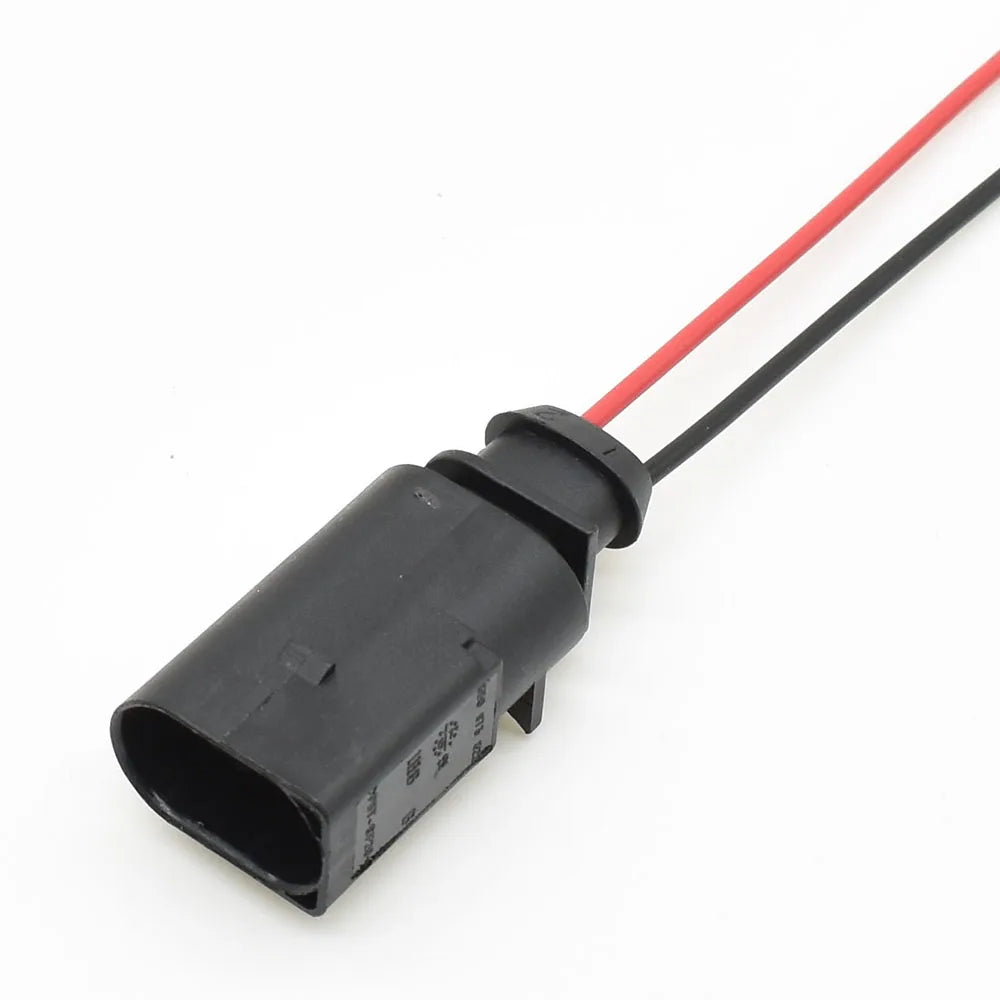 Automotive Wiring Harness Connector Electrical Horn Plug Compatible with 1J0973722 8D0973822 1717692-1