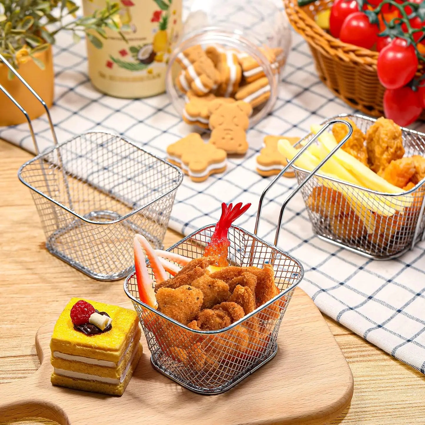 Mini Square Fry Basket Metal French Fries Chips Holder with Handle Desk Food Presentation Mesh Basket Kitchen Accessories Tools
