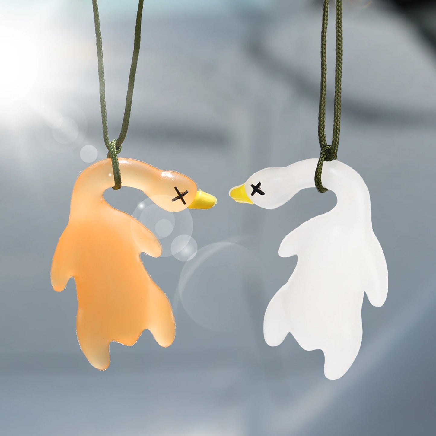 Color-Changing Duck Keychain Cartoon DIY Car Accessory