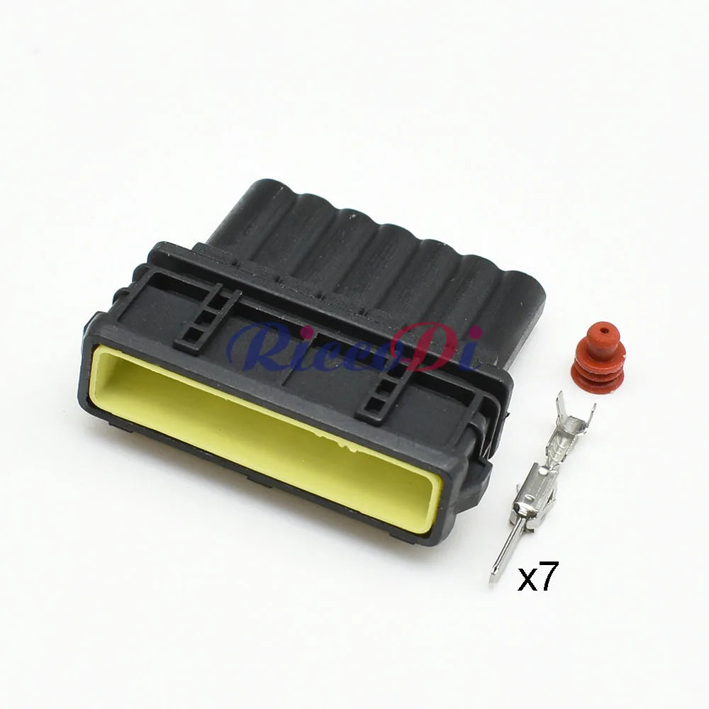 DJ7071-3.5-11 / DJ7071A-3.5-21 Automotive 7-Pin 3.5mm Engine Waterproof Connector — Wire Socket Plug