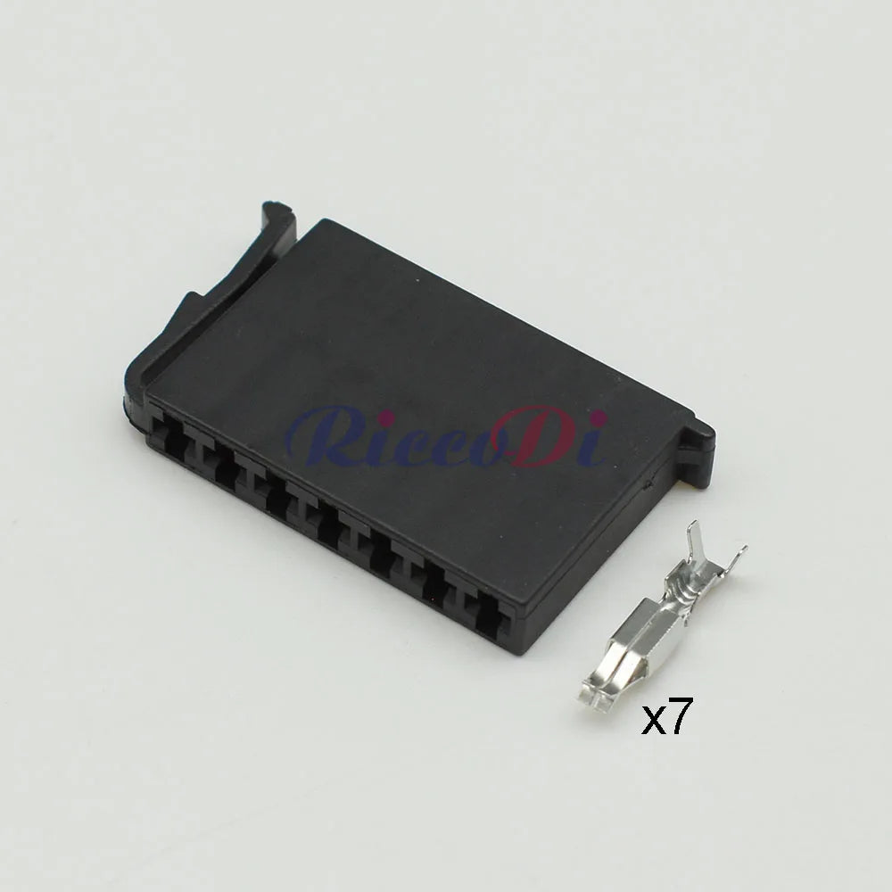 DJ7072-2.8-21 Automotive 7-Pin 2.8mm Female Connector — Wiring Harness Socket with Terminals