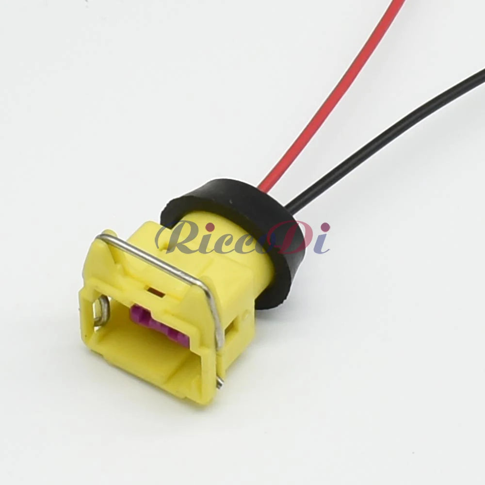 DJ7024F-3.5-21 2-Pin 3.5mm Yellow Waterproof Automotive Power Connector OEM DJ144473-4