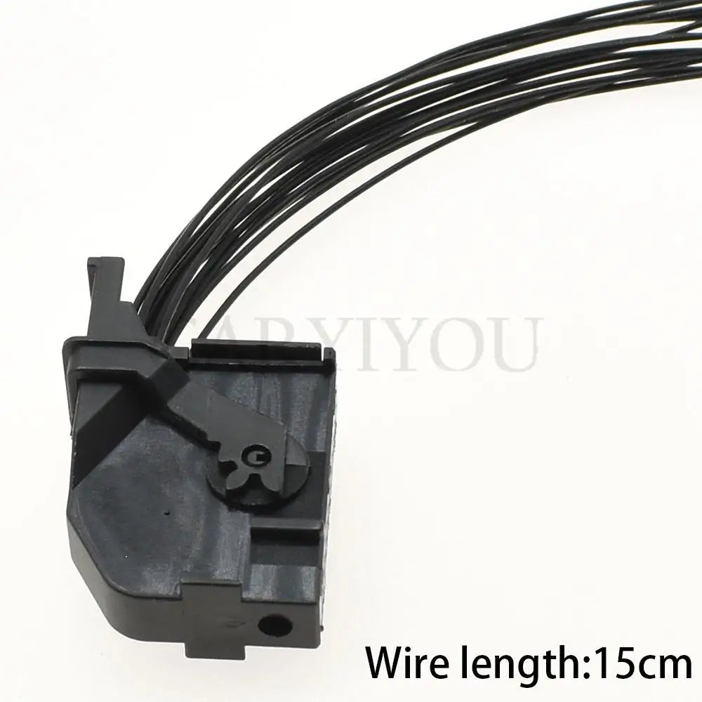 185879-2 / 185226-2 / 7L6972726 Automotive 26-Pin Blue Instrument Panel Connector — Low Current Socket