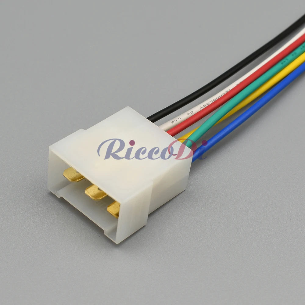 6-Pin Automotive Connector 880297-1 / 180906-0 with Metal Pins — TE Connectivity AMP Wiring Plug
