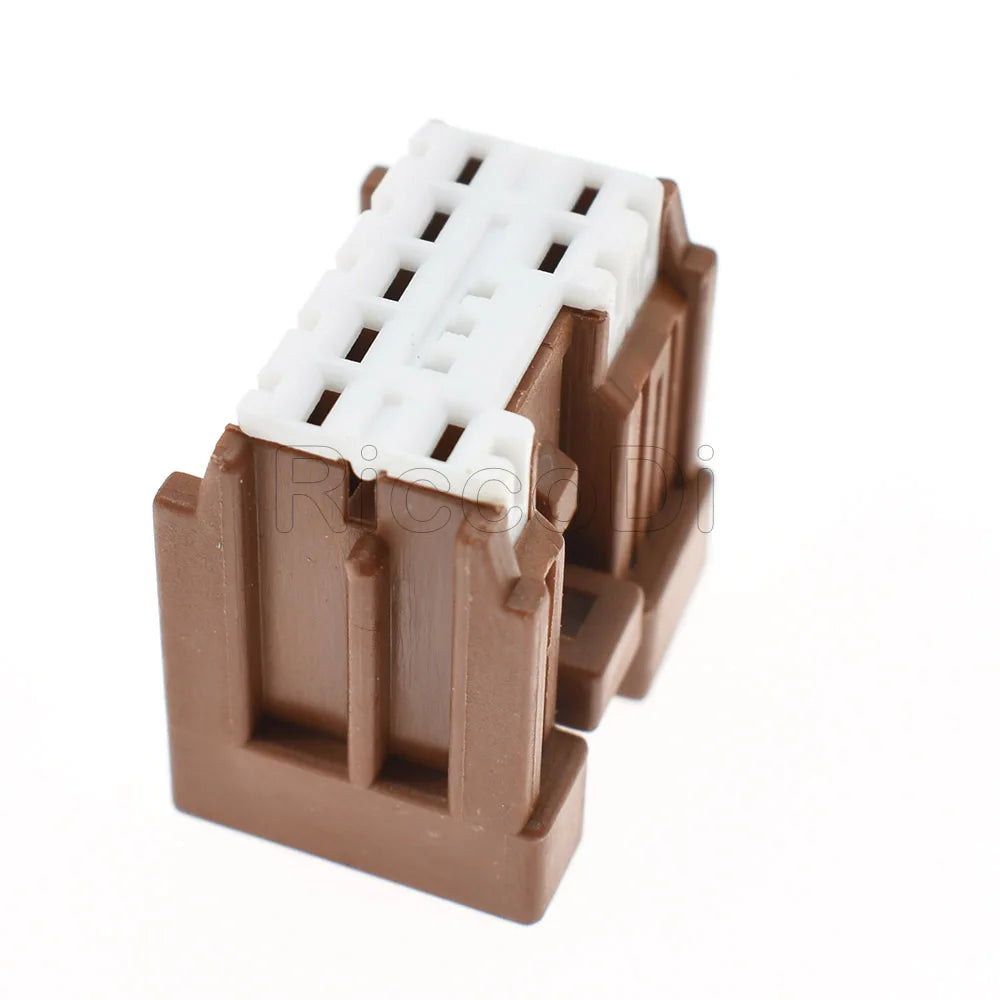 6098-6948 8-Pin Female Unsealed Automotive Connector — Sumitomo HM Series Wiring Plug