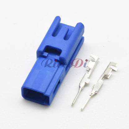 Automotive Male Docking Socket with Wires and Terminals Car Electrical Connector DJ7022F-1-11