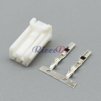 2 Pin Automotive Center Horn Cable Socket Car Electrical Connector 6098-6050 6098-6053 90980-12807 90980-12808