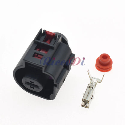 1 Pin 6.3mm Starter Motor Connector 1K0973751 DJ7015A-6.3-21 for VW Audi Golf Sagitar Magotan