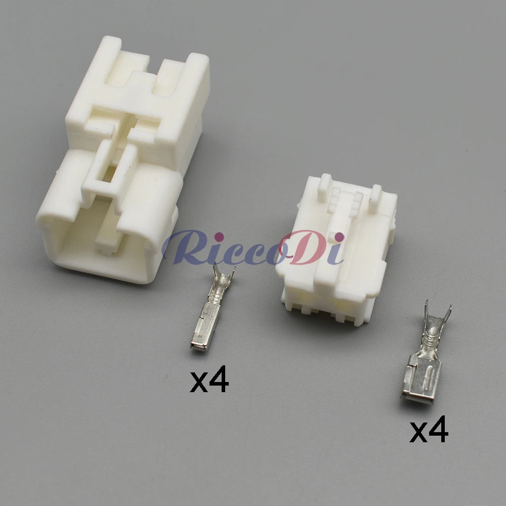 4 Pin 2.2mm Waterproof Connector 1300-3849 13940682 DJ7041Y-2.2/4.8 PA66 with Terminals