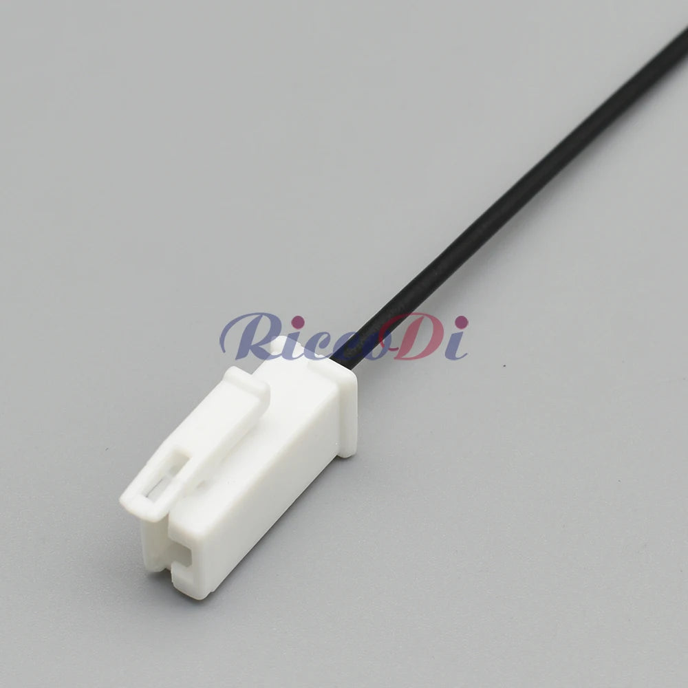 1 Pin Female Automotive Wiring Connector Plug with Terminals Compatible with 191911924 / 191 911 924
