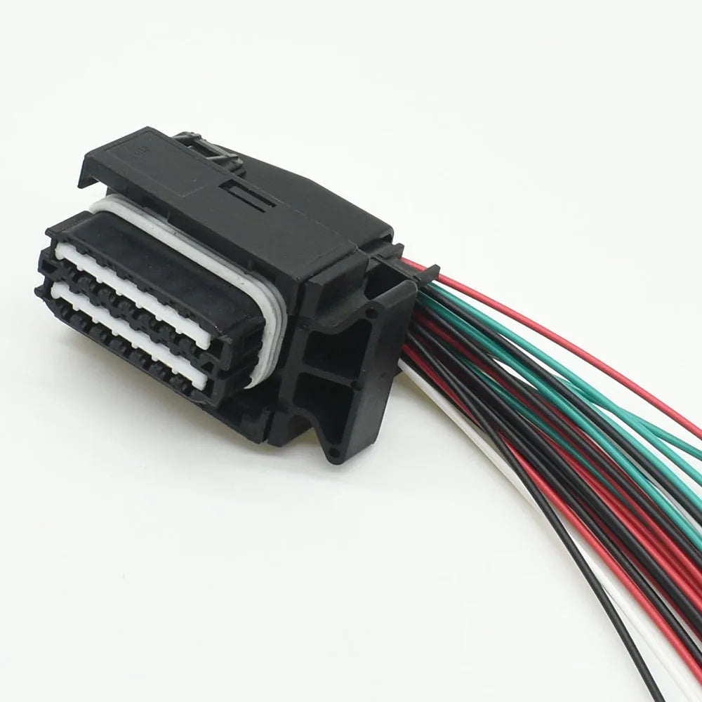 1393436-4 / 1393450-5 / V23542-C1052-B300 Automotive ECU Gearbox Computer Board Connector — Engine Control Socket