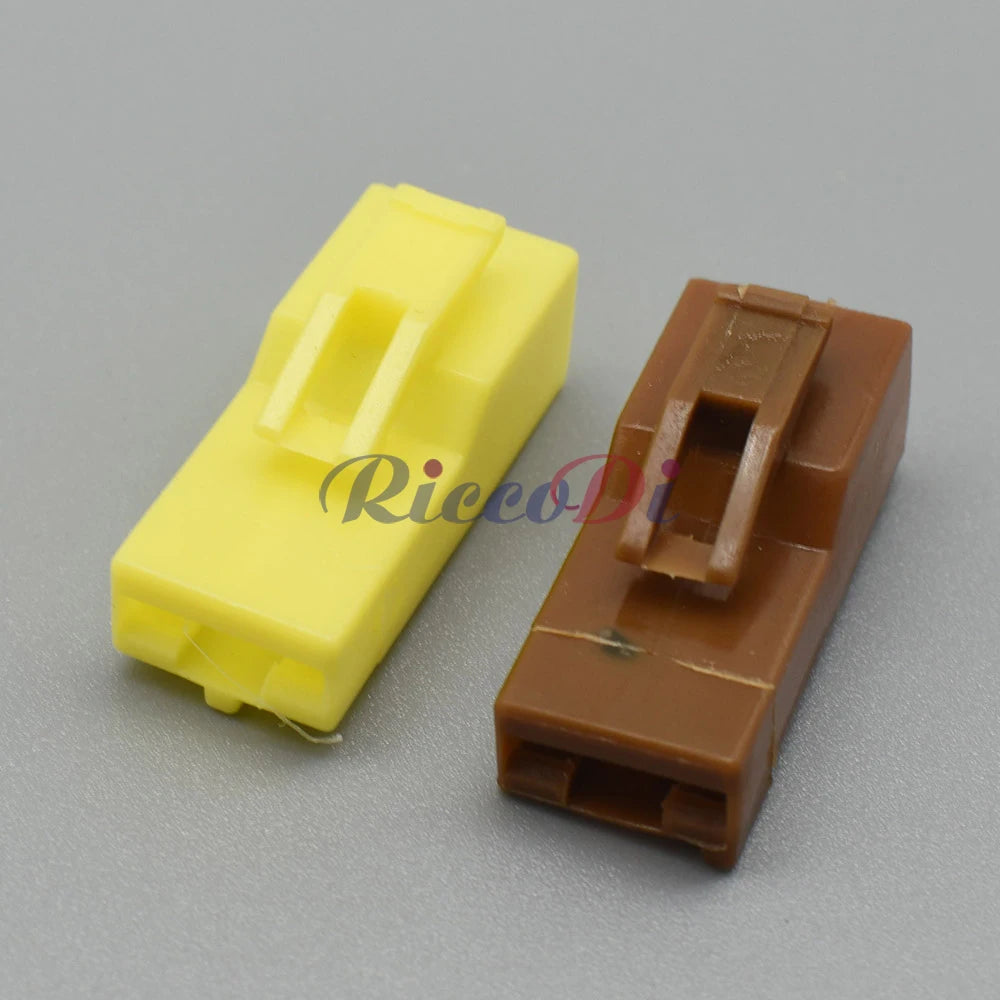 1 Pin 9.5mm Female Connector DJ7015-9.5-21 Automotive Fuse Box Housing Wiring Socket