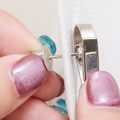 Heart-Shaped Curtain Magnetic Clips — Nail-Free Detachable Window Curtain Magnet Buckle Adjustment Buttons