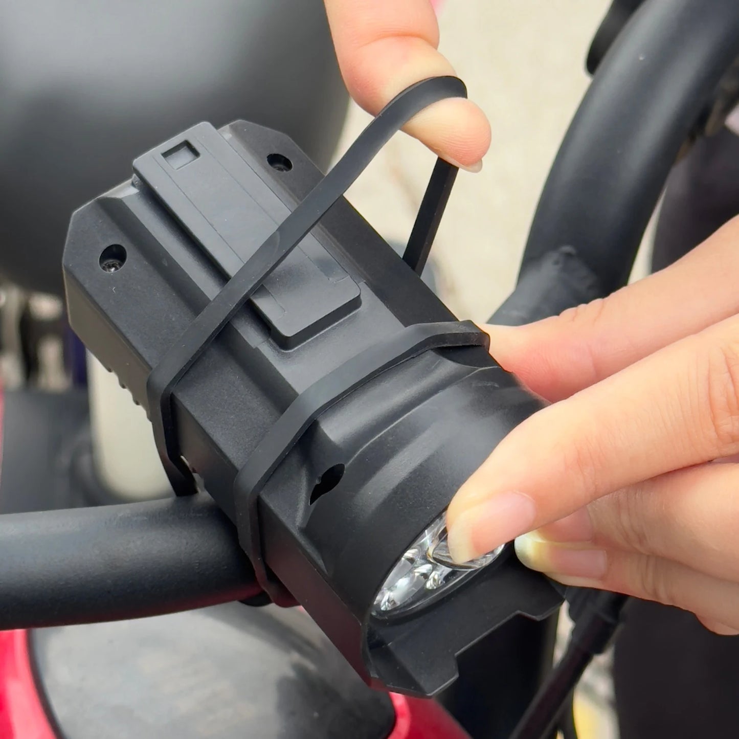 12/4pcs Bike Silicone Mount Bands Bicycle Light Rubber Straps Clip for Headlight Taillight Fixing Universal Bike Accessories