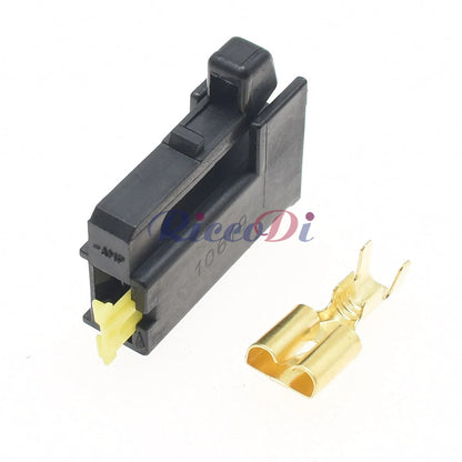 1 Pin Starter Motor High Current Connector 178471-2 DJ7018Y-6.3-21 Unsealed for Toyota