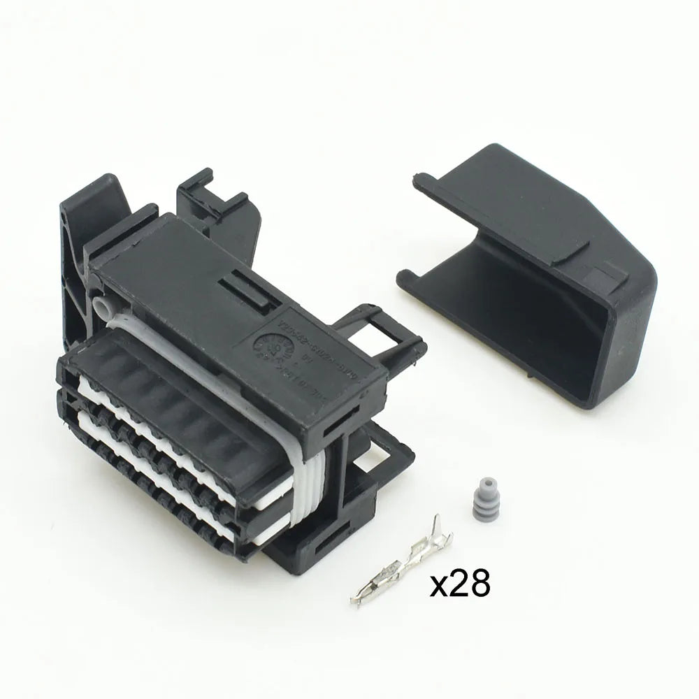 1393436-4 / 1393450-5 / V23542-C1052-B300 Automotive ECU Gearbox Computer Board Connector — Engine Control Socket