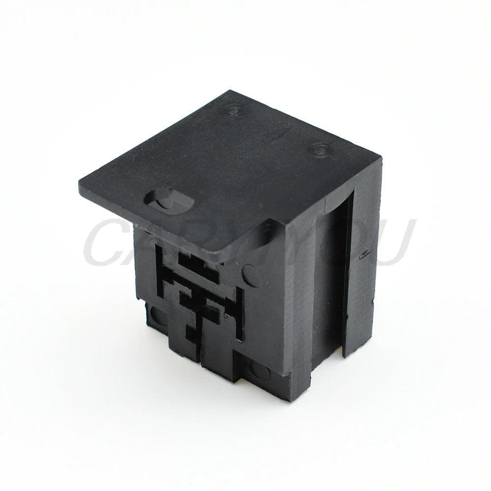5 Pin 6.3mm Relay Base Holder Connector 3334485008 DJJ7054Y-6.3-21 PA66 with Mounting Bracket