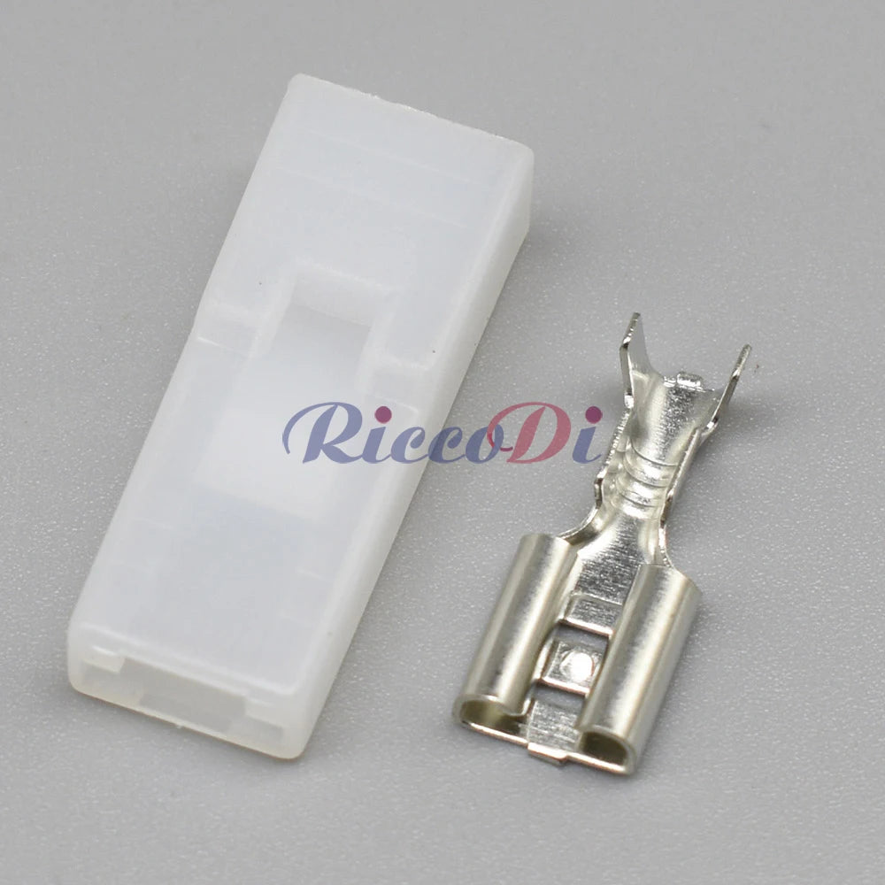 1 Pin Unsealed Automotive Wiring Harness Connector with 6.3 mm Terminal Compatible with 336524-1