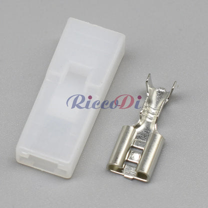1 Pin Unsealed Automotive Wiring Harness Connector with 6.3 mm Terminal Compatible with 336524-1