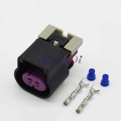 2 Pin 1.5mm Oil Pump Connector 15326801 13510085 DJ7025D-1.5 PA66 Waterproof Female Male