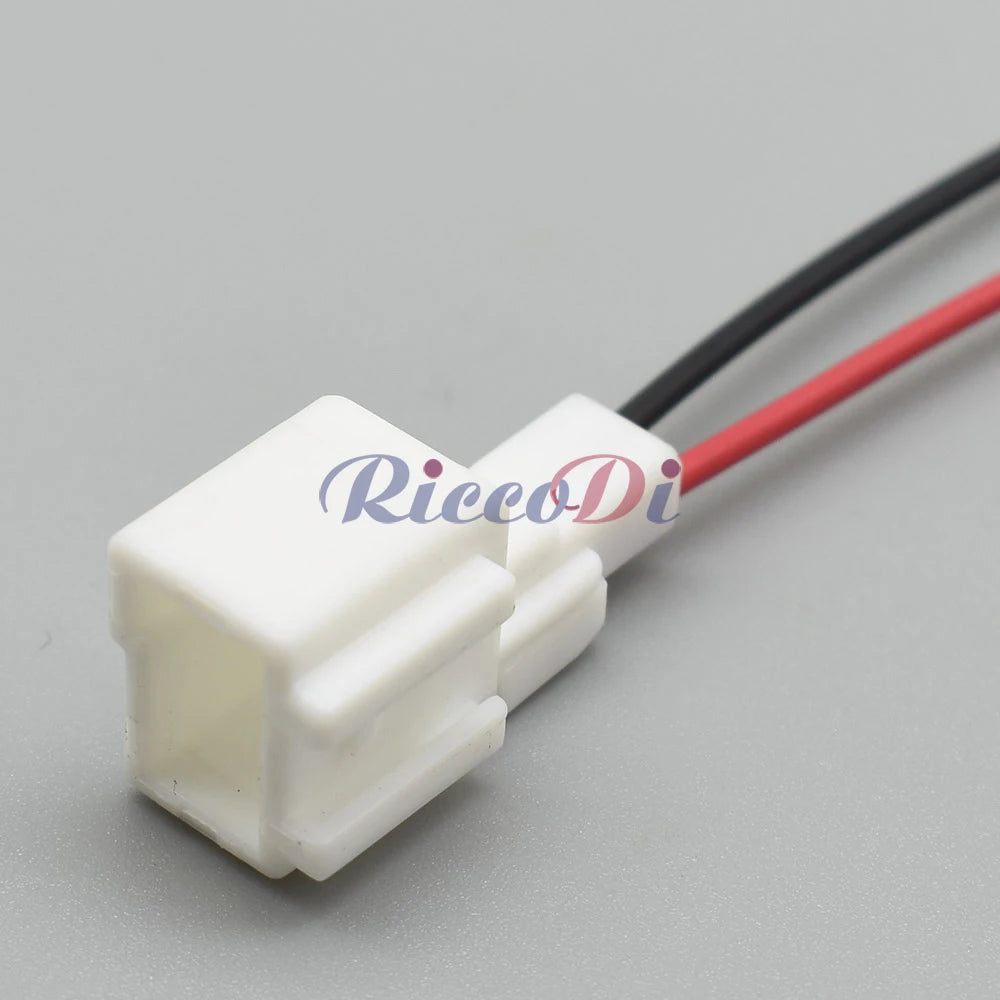2 Pin 4.8mm Trunk Tail Lamp Connector DJ7026Y-1.2-11/21 PA66 for Kia Carnival KA4