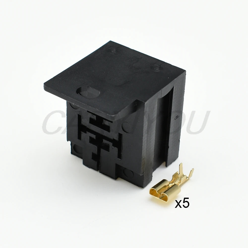 5 Pin 6.3mm Relay Base Holder Connector 3334485008 DJJ7054Y-6.3-21 PA66 with Mounting Bracket
