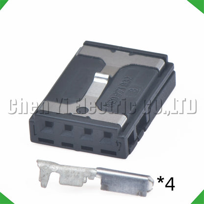 4 Pin Audio Multimedia Connector 8E0972643 For VW Audi