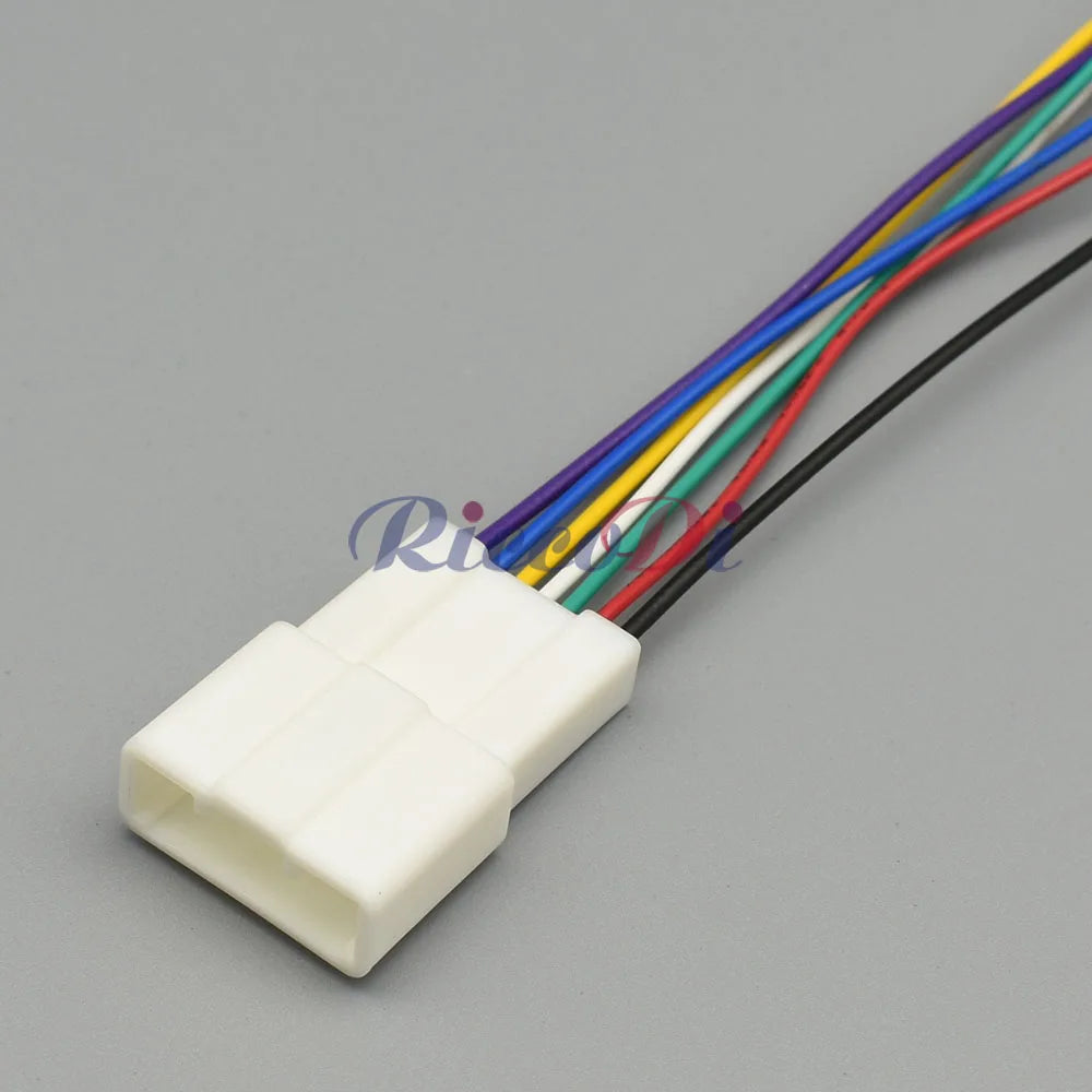 Automotive 7-Pin 0.6/1.2 Series Composite Connector — Toyota Central Control Latch Plug Male Female Docking Socket