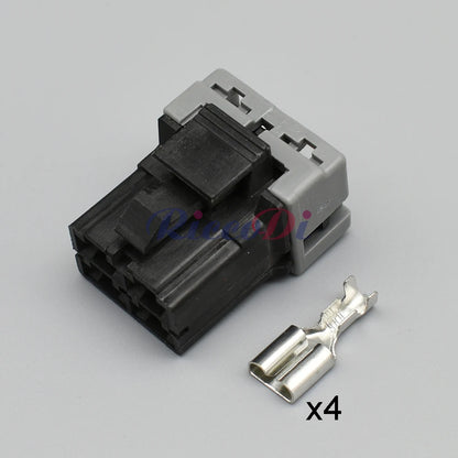 4 Pin Automotive Air Conditioning Heater Blower Resistance Connector Plug DJ7042D-6.3-11/21 for Iveco Baodi Xinyi