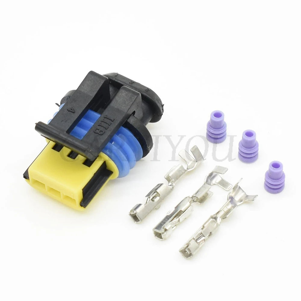 3-Pin 7.8mm H4-2B Ceramic Headlight Lamp Holder Connector Right Angle for VW Santana 2000