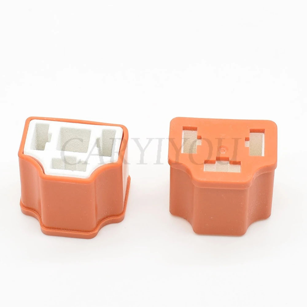 3 Pin 7.8 Series H4 Car Light Bulb Plug Ceramic High Temperature Resistant Socket AC Assembly Auto Relay Lamp Holder