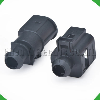 1 Pin Starter Motor Connector 071973751 071973851 for VW Audi