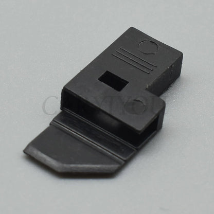 1 Pin 6.3mm Flag Right Angle Connector DJ7019A-6.3-21 Spring Lock Automotive Lamp Socket