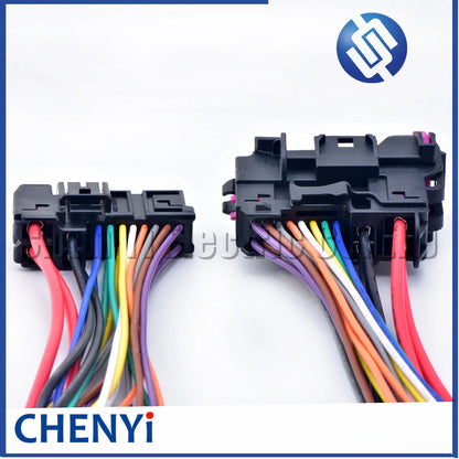 20 Pin Automobile Waterproof Front Door Connector Plug with Wire Harness 8E0972702 / 8E0972701 for Audi A4 A6L A3 A8 Q7 Q3 Q5