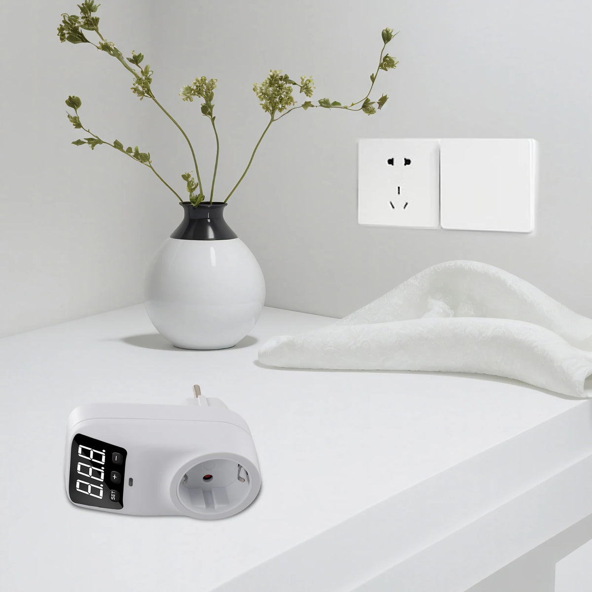 Adjustable Voltage Protector Socket AC120V/230V 16A Surge Protection with Delay | DE UK US Plug