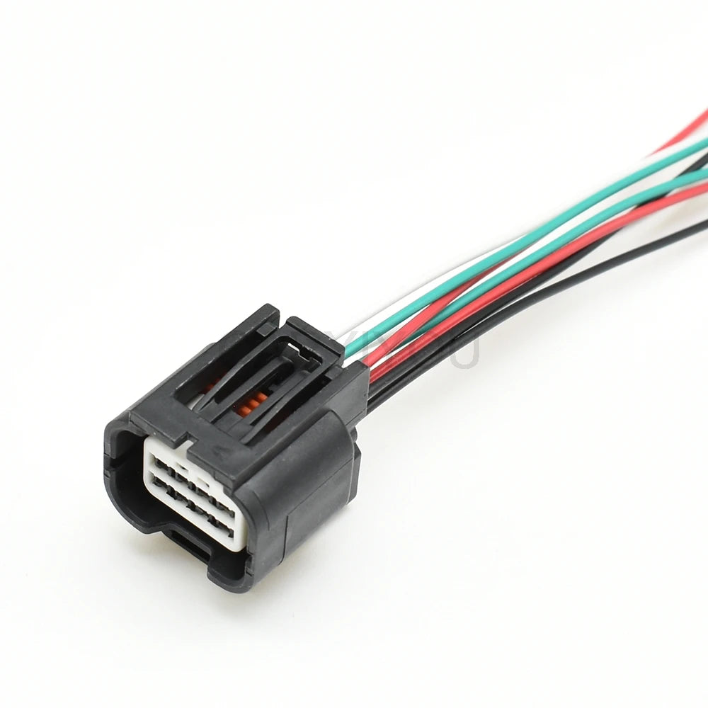 7282-2148-30 / 7283-2148 Automotive 8-Pin Waterproof Headlight & Radar Connector — Cable Socket Plug