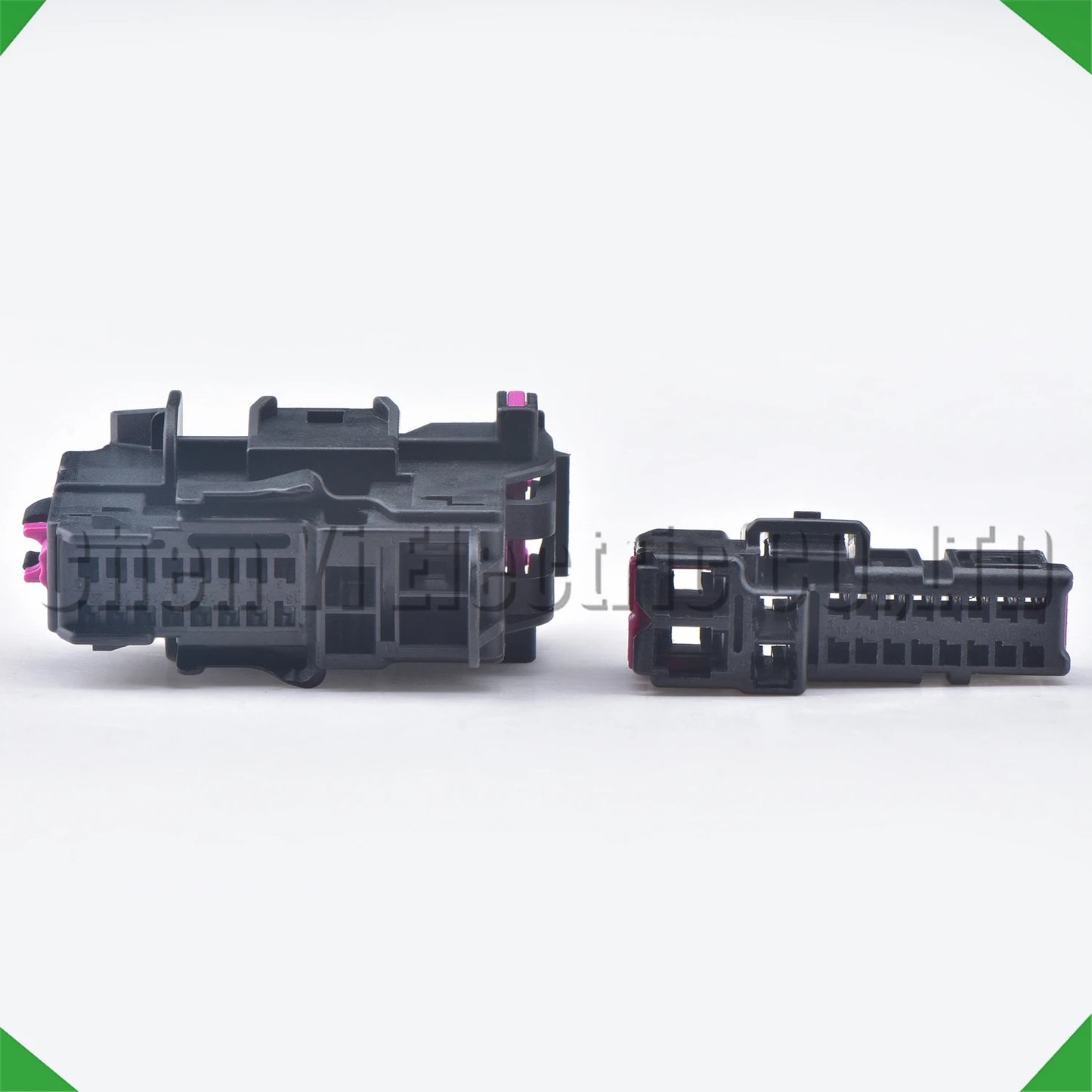 20 Pin Automobile Waterproof Front Door Connector Plug with Wire Harness 8E0972702 / 8E0972701 for Audi A4 A6L A3 A8 Q7 Q3 Q5
