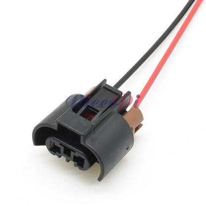 2-Pin Automotive Female Connector DJ7029W-2.8-21 — Low Beam & Fog Lamp Plug for Toyota Corolla & VW Golf 6