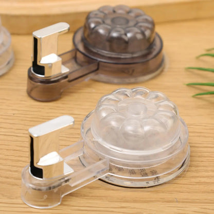 Nail-Free Vacuum Suction Cup Wall Hooks — Reusable Heavy Duty Traceless Hanger for Bathroom Kitchen Clothes