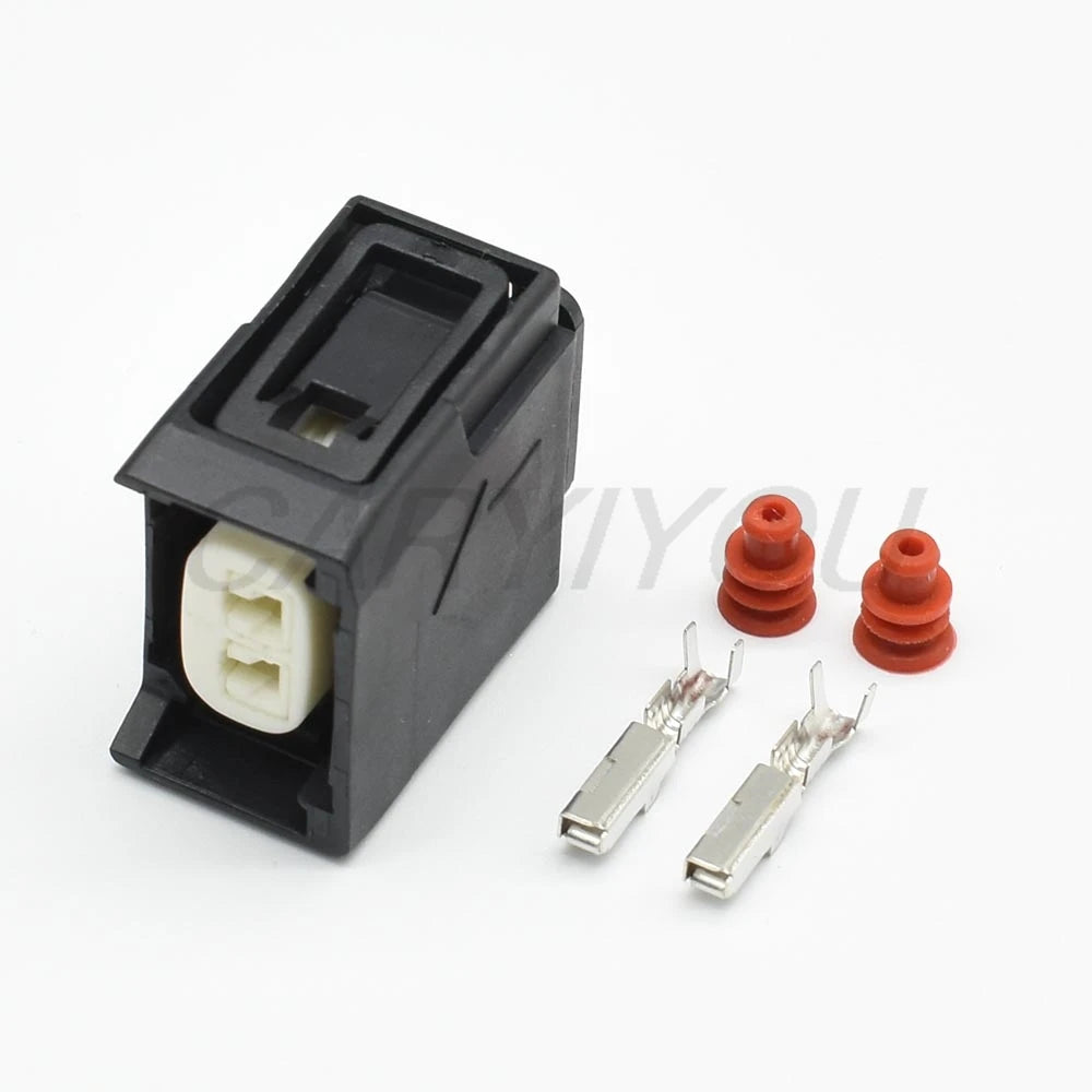 Automotive Diesel Fuel Injector Connector AC Assembly with Terminals Car Fuel Pump Socket 90980-12747 7287-1495-30