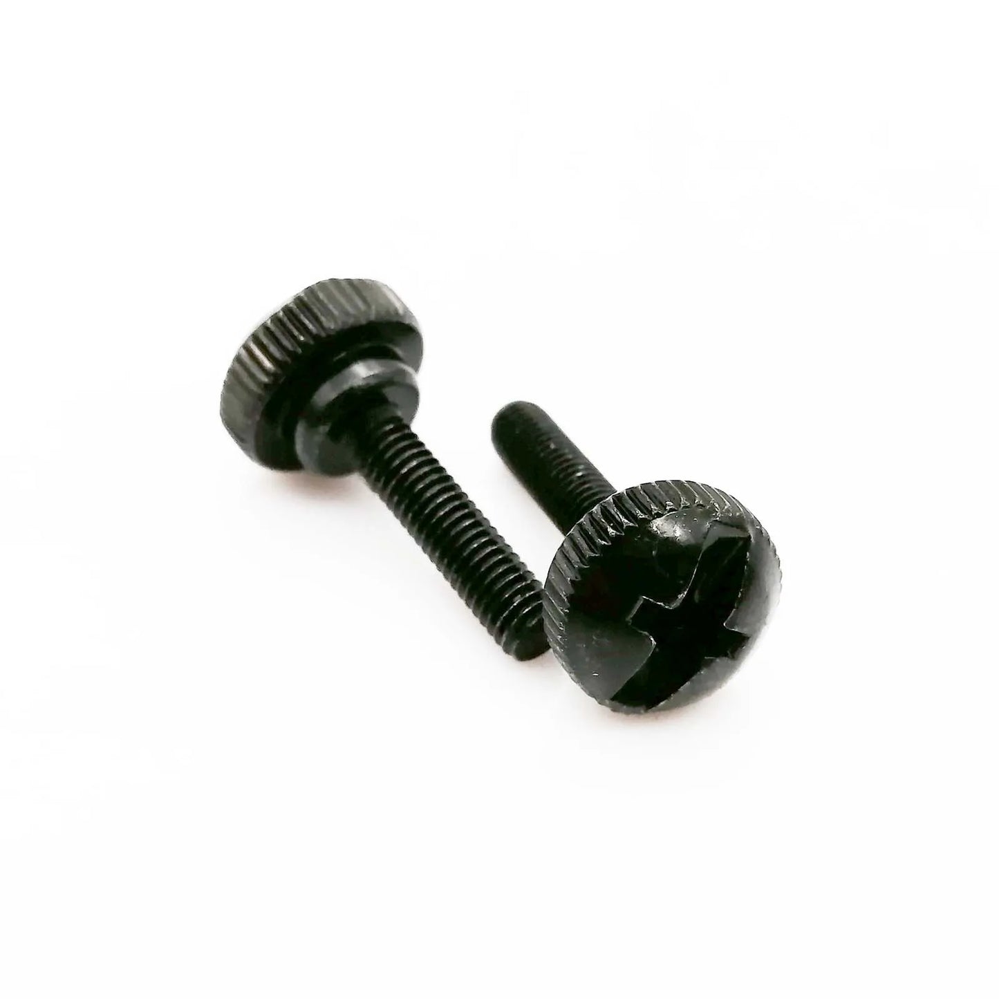 Tool-free_hand_tighten_M3_carbon_steel_slotted_Phillips_thumb_screw_for_computer_case