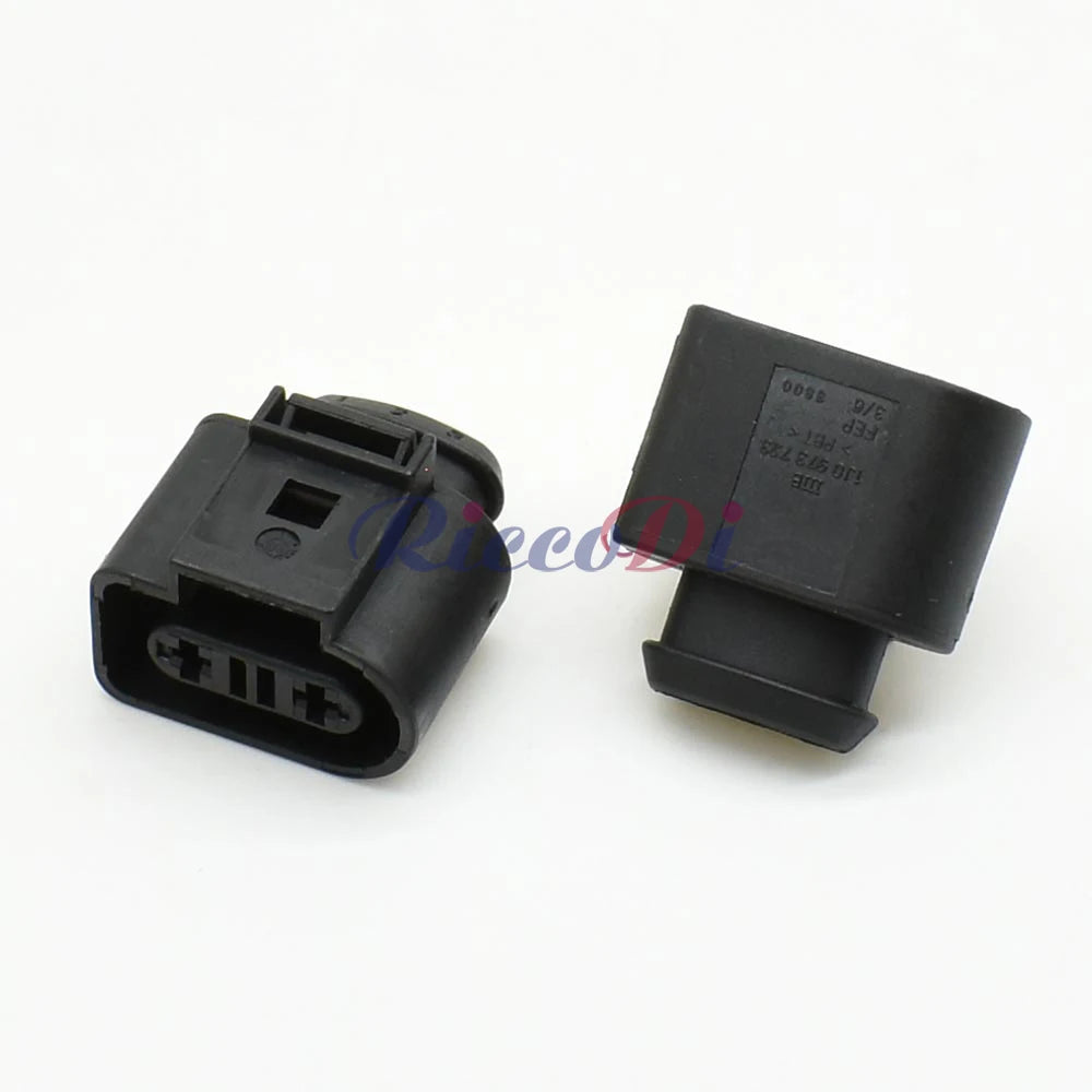 automotive 3.5mm sensor connector for secure and reliable coolant temperature wiring