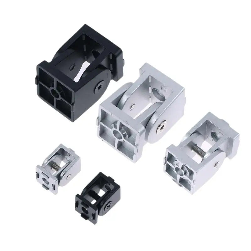 Angle adjustment connector for aluminum profiles