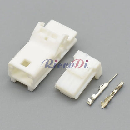 Close-up of 4 Pin 0.7 Series Miniature Auto Bluetooth Microphone Electric Cable Socket terminals for X-Trail Qashqai 1612035-1 1473672-1