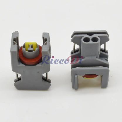 automotive fuel injector connector compatible with 10811963 for diesel engines
