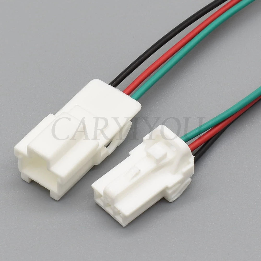 Locking mechanism of 3-Pin auto connector 7122-7830 7123-7830 ensures secure and stable electrical connection