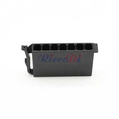 2.8mm series auto female connector locking structure and terminal design