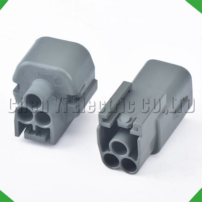 3 pin auto waterproof connector installed on wire harness
