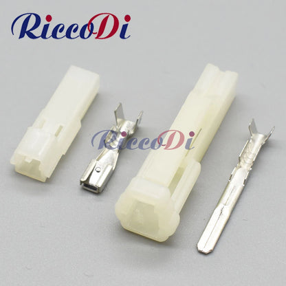 1 pin automotive plastic connector designed for electric cable wiring harness, compatible with MG620090 for reliable connections